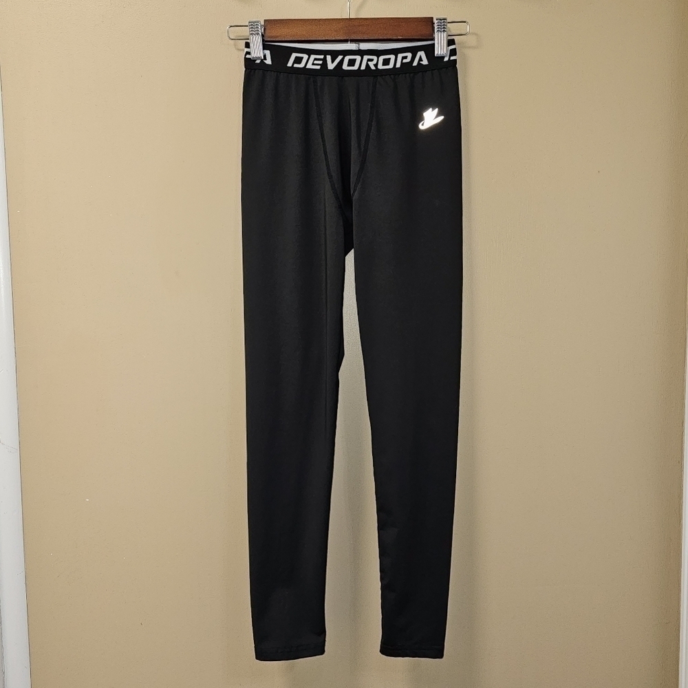 Devoropa Fleece Lined Compression Base Layer Pants, size youth large